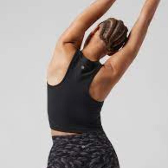 Athleta - Shanti Crop Tank Top 3.0 - Picture 2 of 5